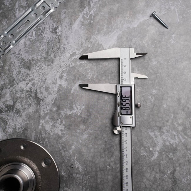 Электронный штангенциркуль AMO SLE-300 Электронный штангенциркуль AMO SLE-300