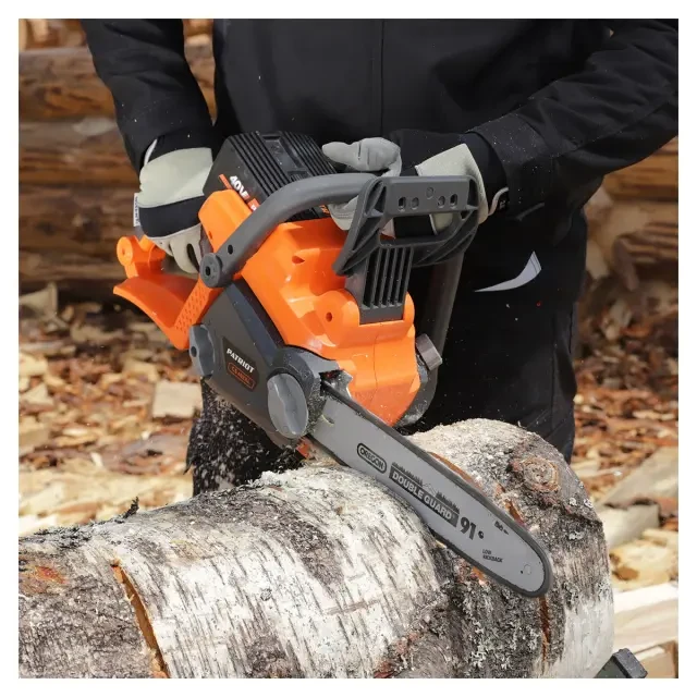 Аккумуляторная цепная пила Patriot CS 402 XL 40В, с АКБ 2.5 Ач + ЗУ