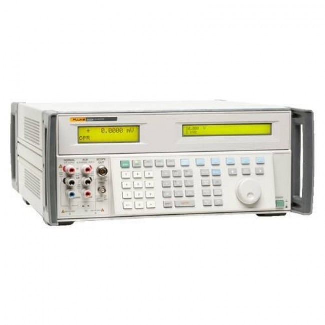 Многоцелевой калибратор Fluke 5522A 240 Многоцелевой калибратор Fluke 5522A 240