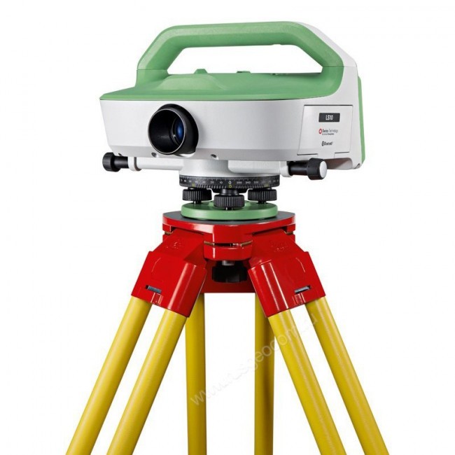 Цифровой нивелир Leica LS15 (0.3 мм) Цифровой нивелир Leica LS15 (0.3 мм)